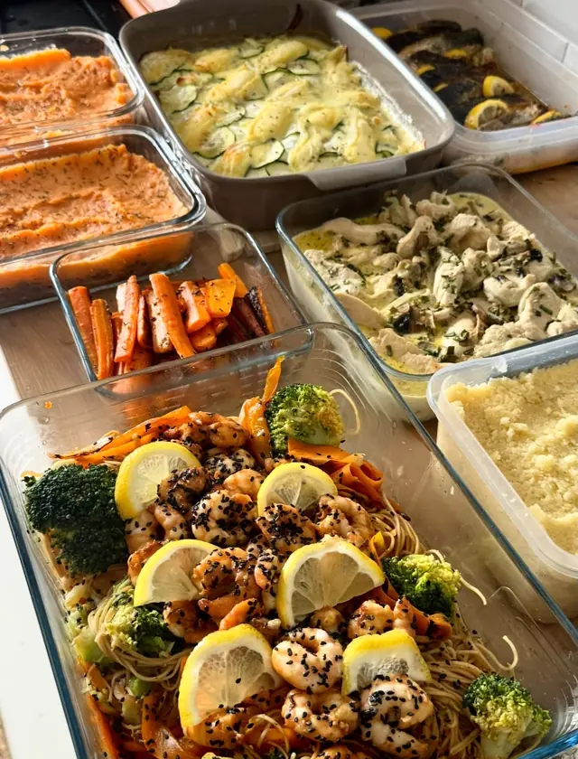 Plats de la semaine : crevettes et brocoli, carottes rôties, gratin de courgettes